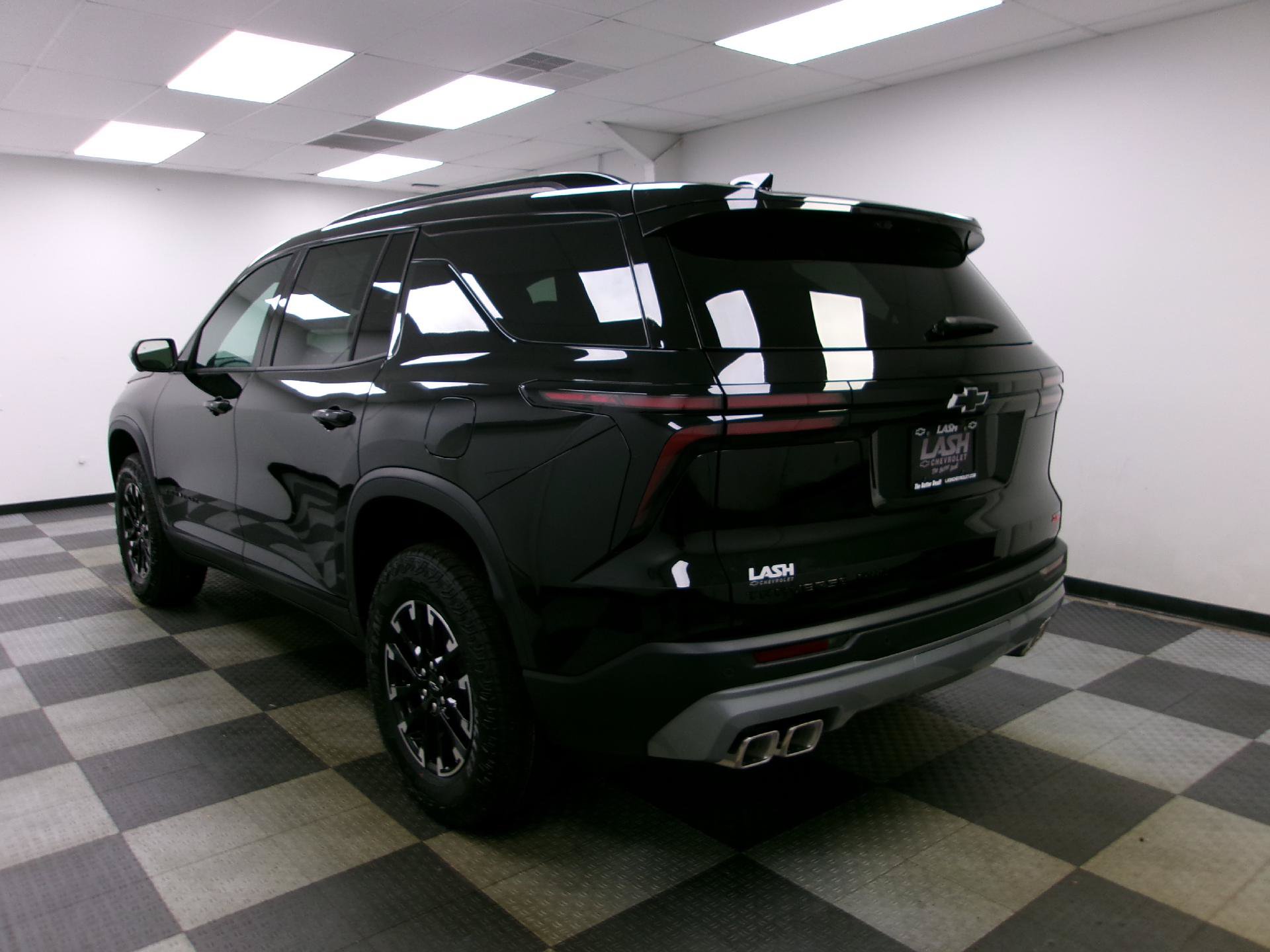New 2026 Chevrolet Traverse Z71 AWD/4WD image 2