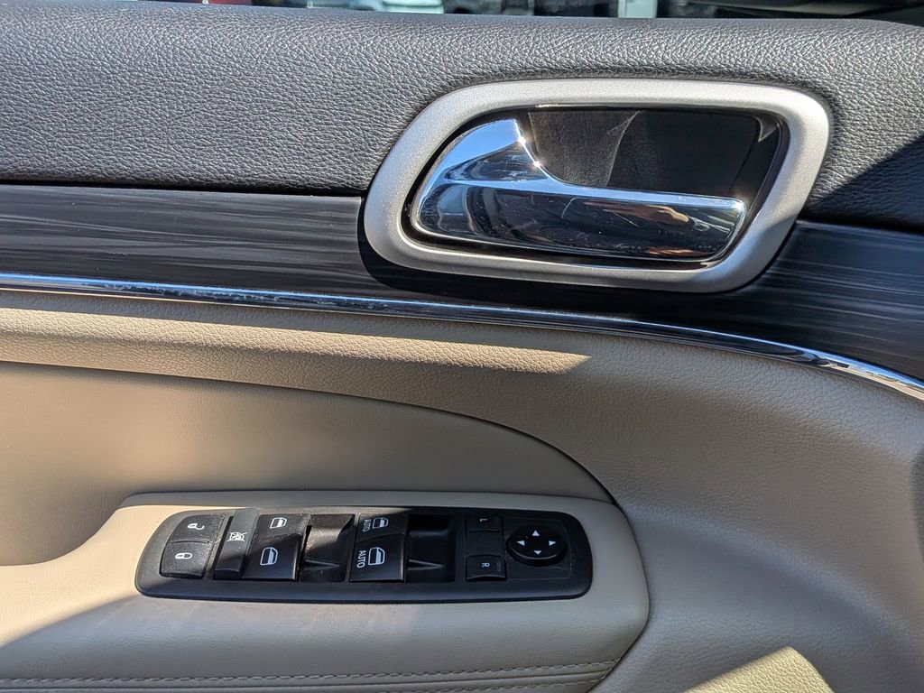 Certified 2021 Jeep Grand Cherokee Limited image 21