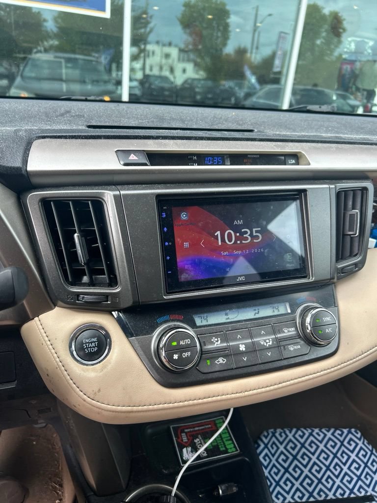 Used 2014 Toyota RAV4 Limited w/ Technology Package AWD/4WD image 9