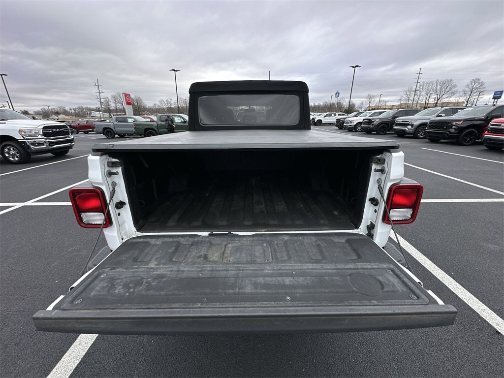 Used 2021 Jeep Gladiator Sport image 23