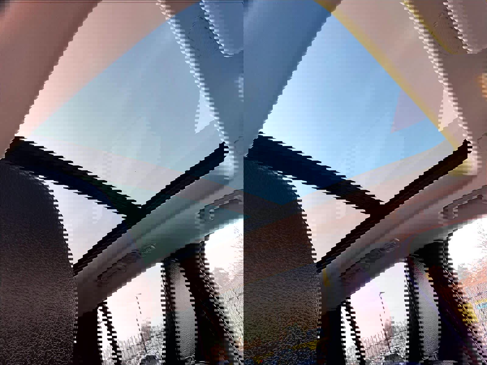 Used 2023 Volvo XC90 T8 Plus image 25