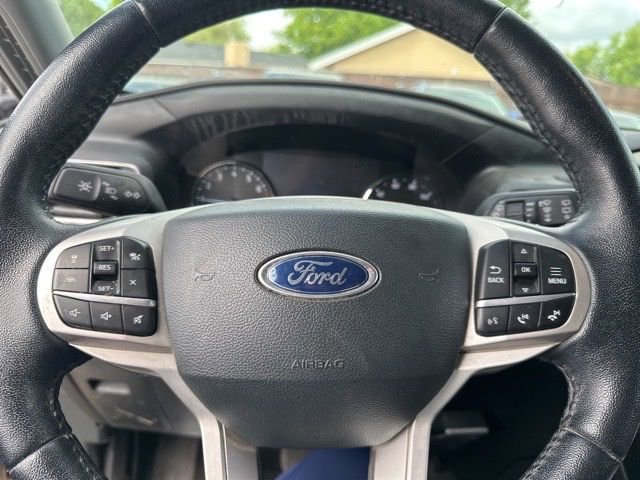 Used 2021 Ford Explorer Limited w/ Equipment Group 301A image 9