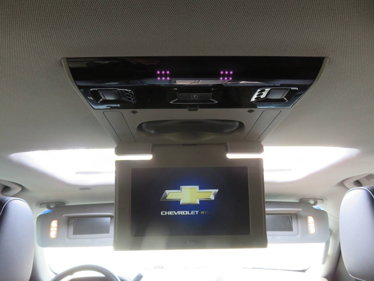 Used 2018 Chevrolet Tahoe Premier AWD/4WD image 20