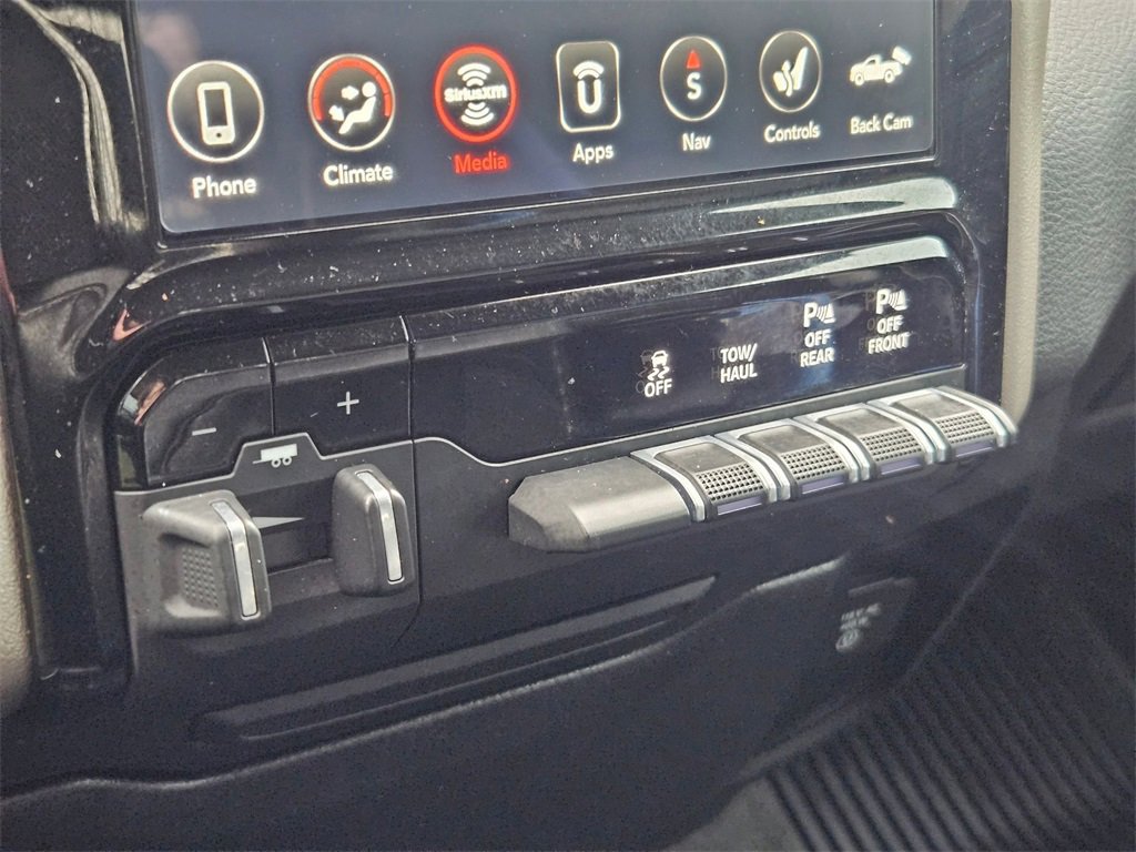 Certified 2021 RAM 1500 Laramie image 31