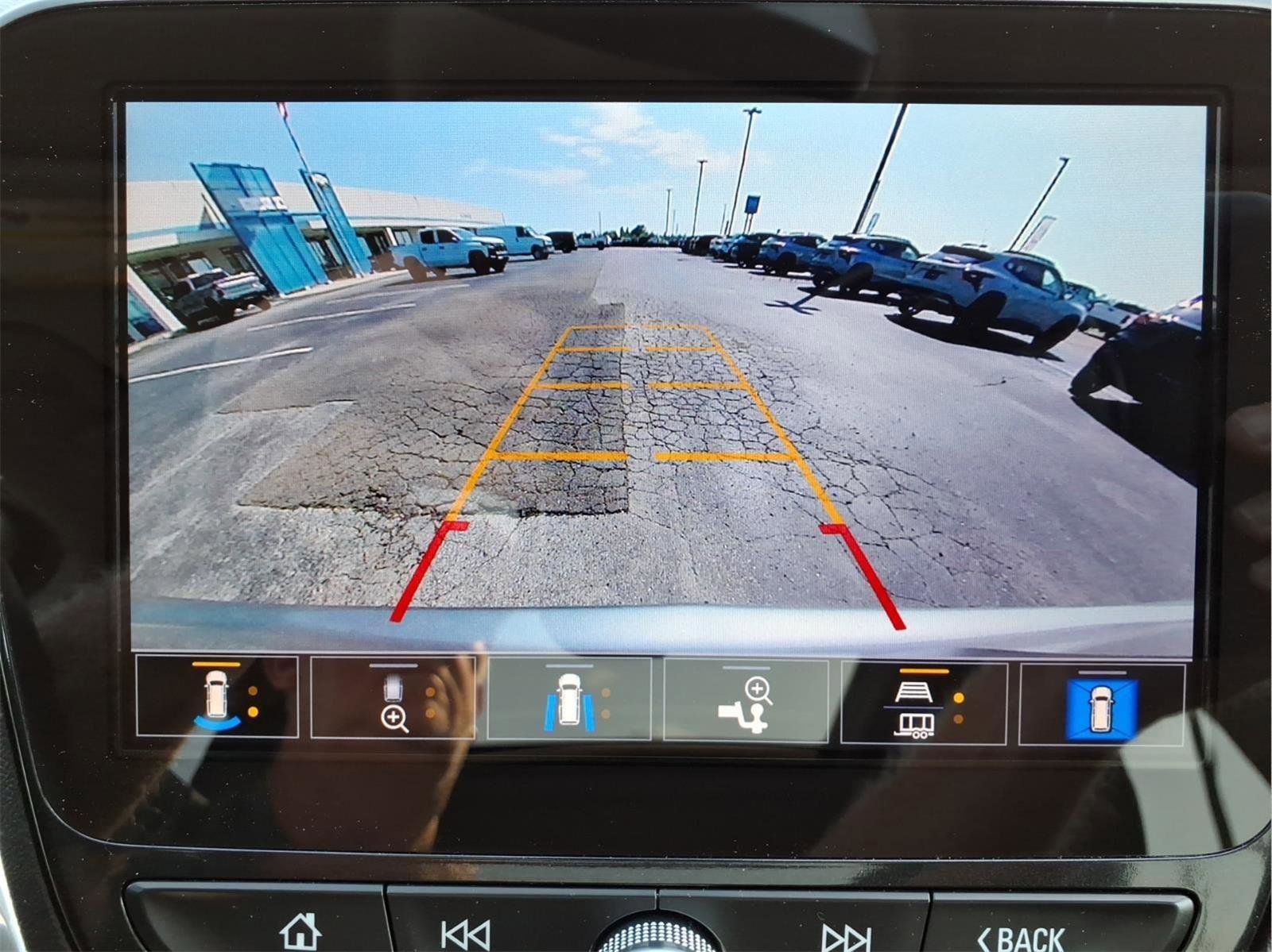 Used 2023 Chevrolet Equinox Premier AWD/4WD image 26