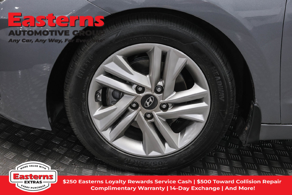 Used 2019 Hyundai Elantra Value Edition w/ Cargo Package FWD image 33