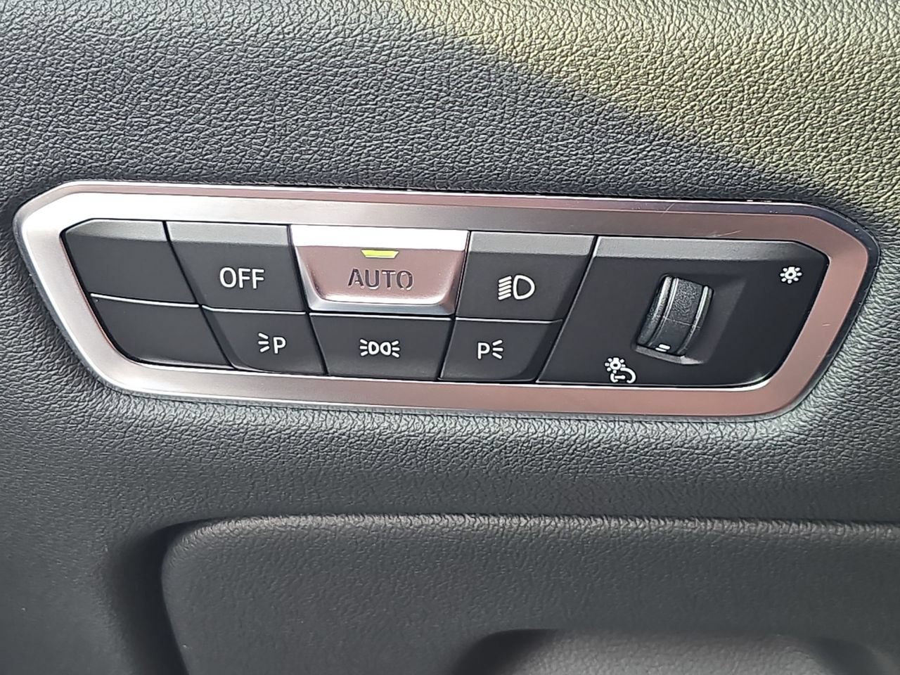 Used 2022 BMW X6 xDrive40i AWD/4WD image 20