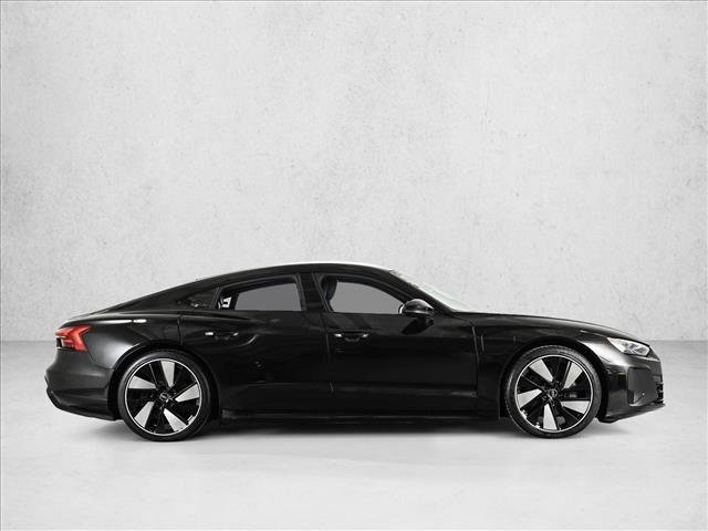 Used 2023 Audi e-tron GT Prestige w/ Prestige Package image 4