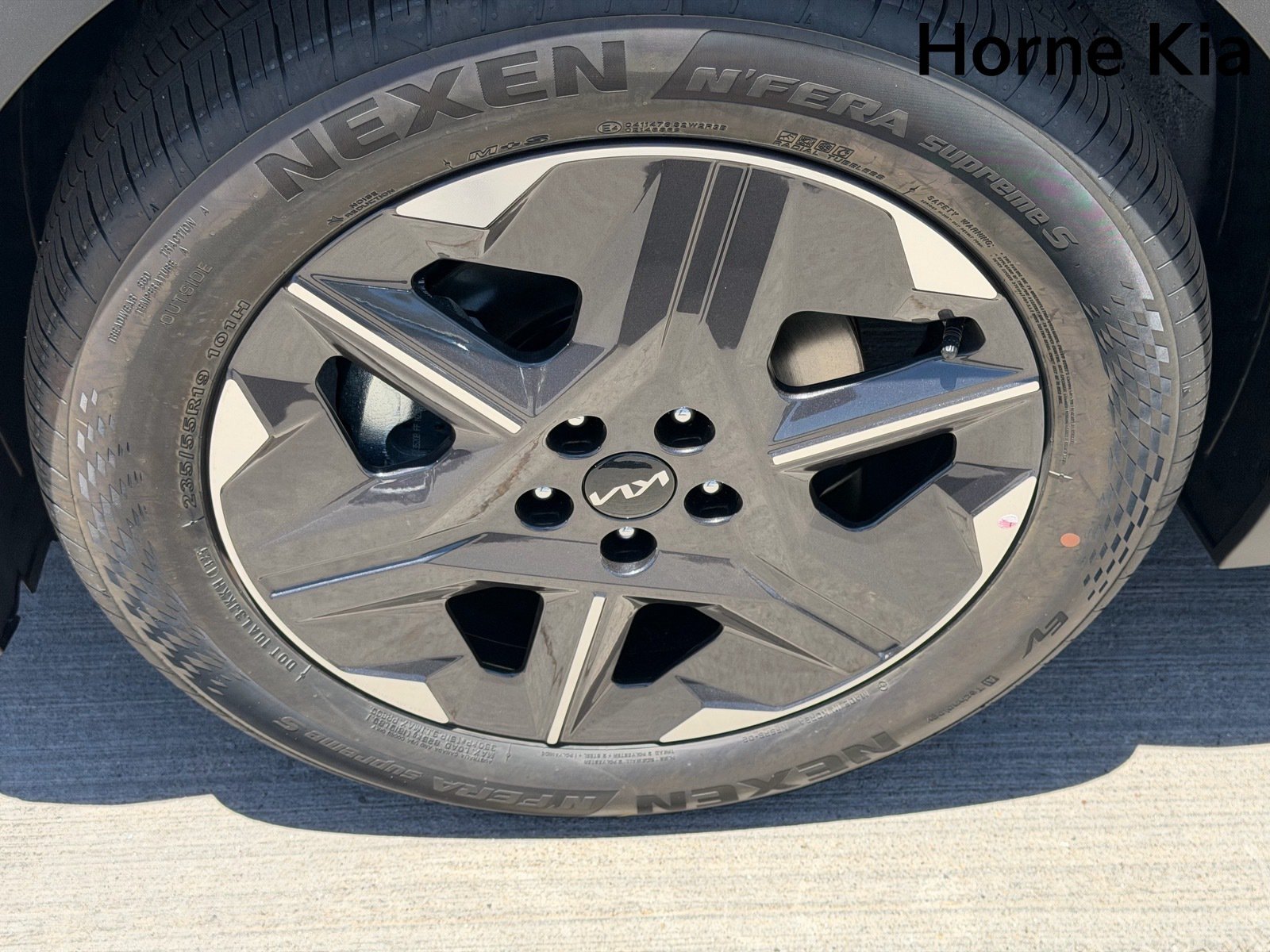New 2026 Kia EV6 Light RWD image 8