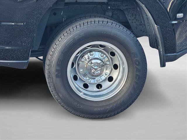 Used 2024 RAM 3500 Laramie w/ Sport Appearance Package AWD/4WD image 4