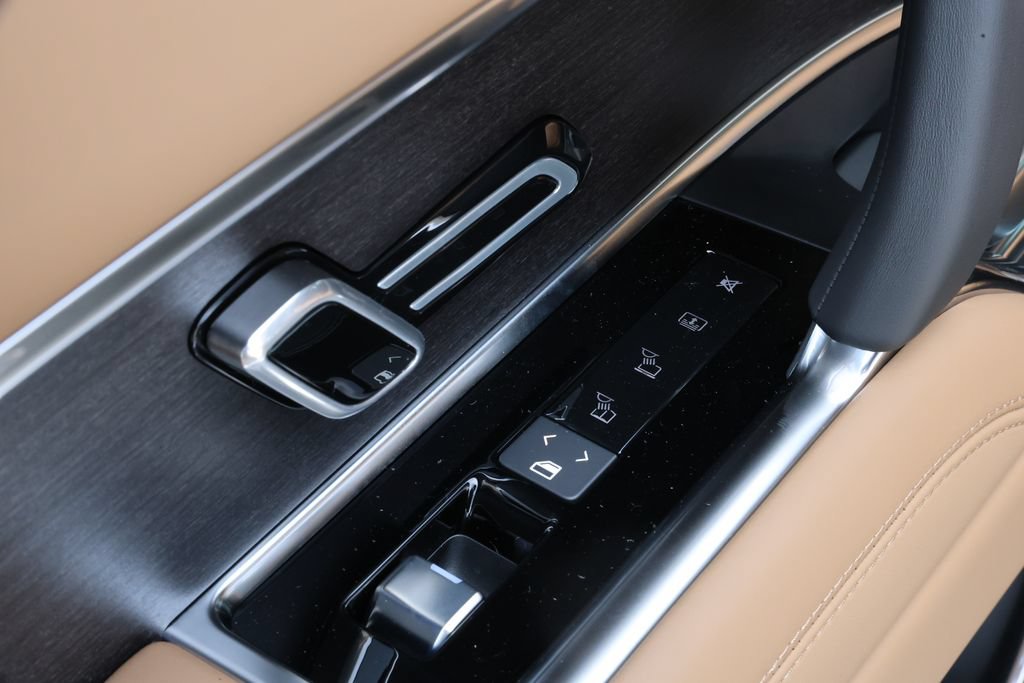 New 2026 Land Rover Range Rover SE AWD/4WD image 31