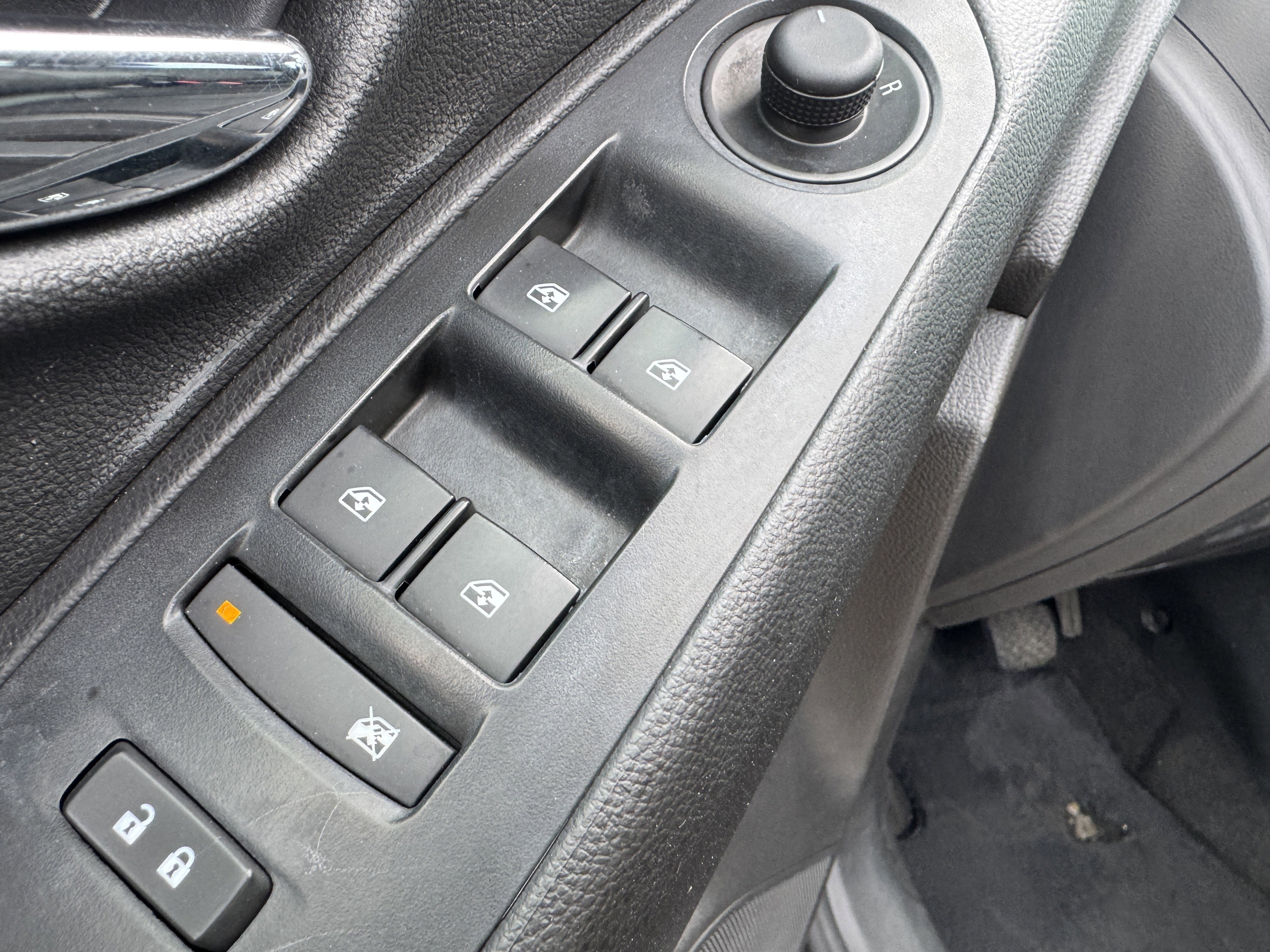 Used 2018 Chevrolet Trax LT w/ LT Convenience Package image 10