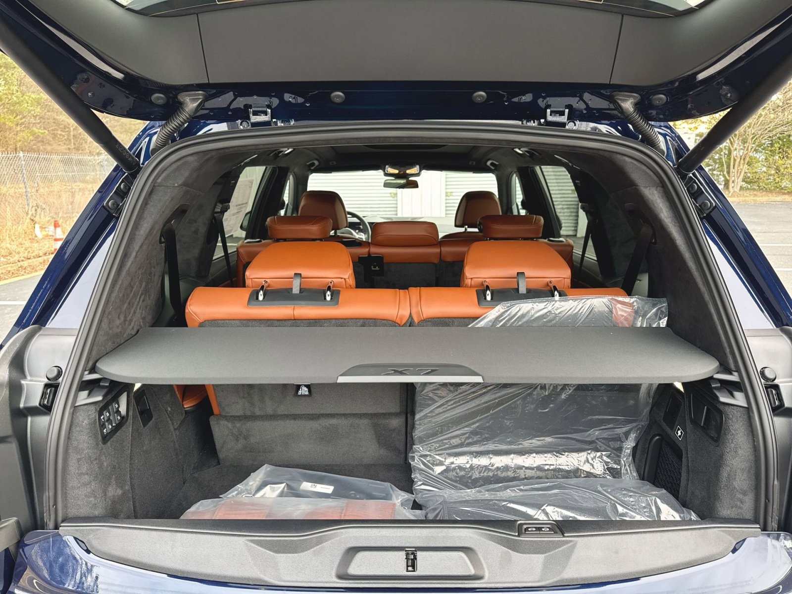 New 2026 BMW X7 M60i image 28