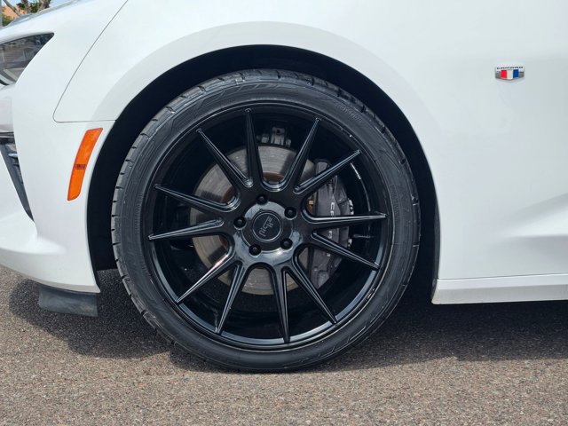 Used 2016 Chevrolet Camaro SS RWD image 27