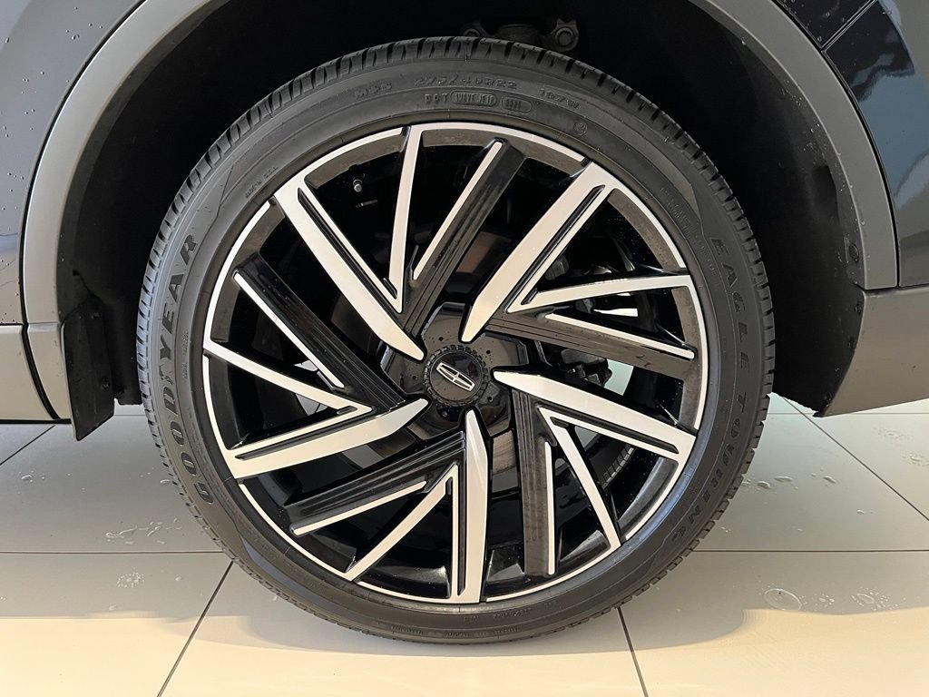 Used 2026 Lincoln Aviator Reserve AWD/4WD image 16