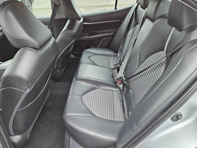 Used 2022 Toyota Camry SE image 15