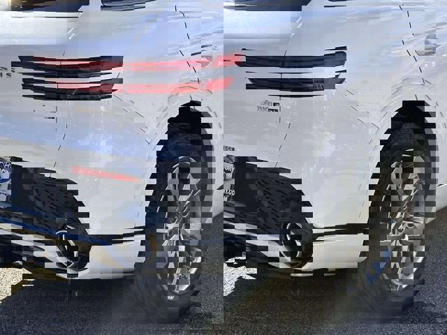 Used 2025 Genesis GV70 3.5T Sport image 14