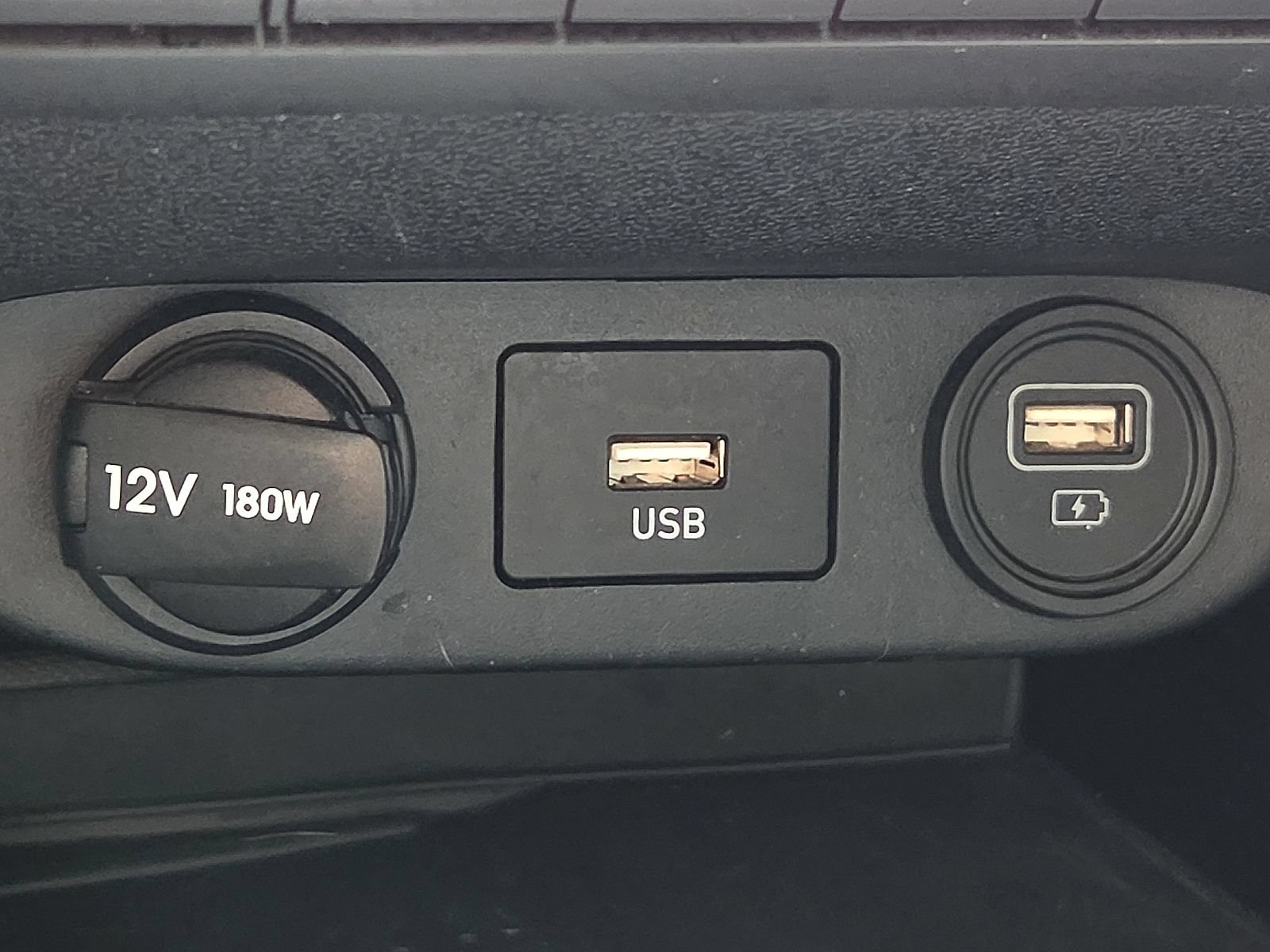 Used 2023 Hyundai Elantra SEL w/ Convenience Package FWD image 18