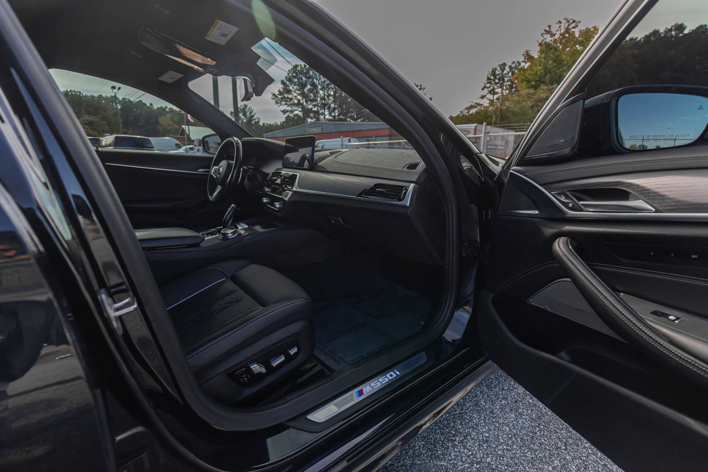 Used 2022 BMW M550i xDrive w/ Shadowloine Package image 30