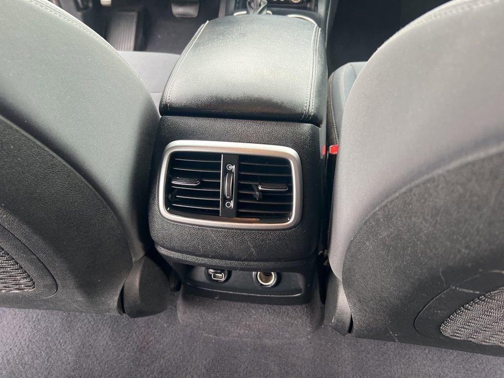 Certified 2019 Kia Sorento LX w/ LX Convenience Package image 18