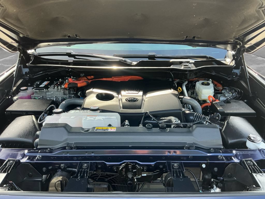 Certified 2025 Toyota Sequoia SR5 w/ SR5 Premium Package AWD/4WD image 19