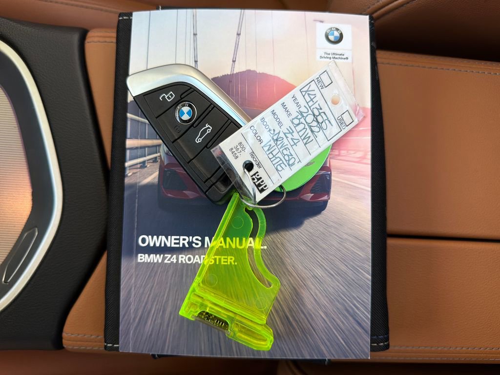 Used 2022 BMW Z4 sDrive30i w/ Premium Package image 29