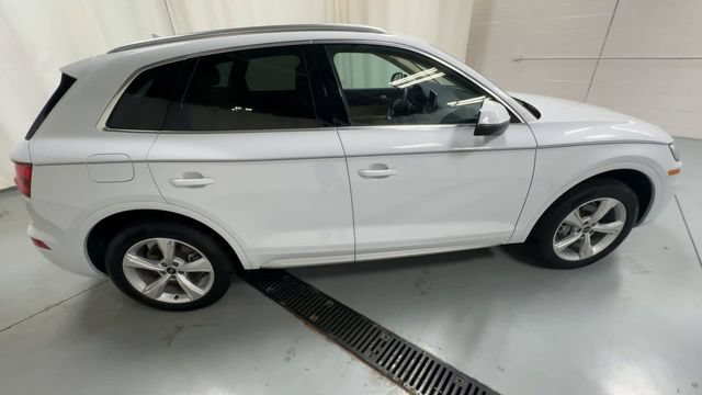 Used 2020 Audi Q5 2.0T Premium Plus w/ Premium Plus Package AWD/4WD image 9