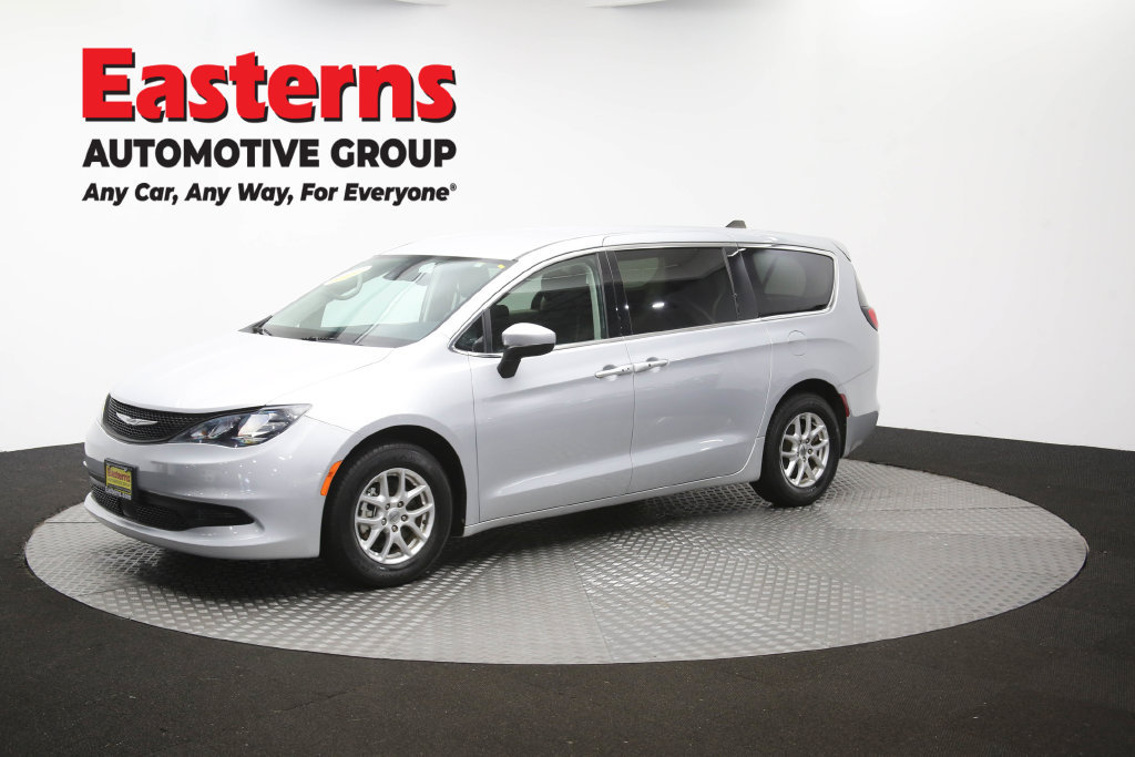 Used 2023 Chrysler Voyager LX FWD image 60