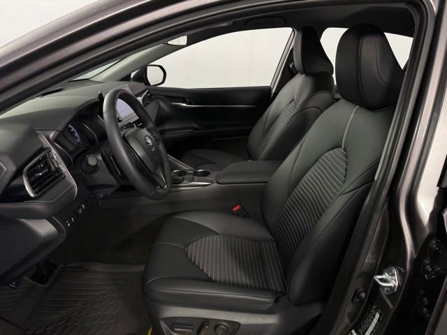 Used 2023 Toyota Camry SE FWD image 14