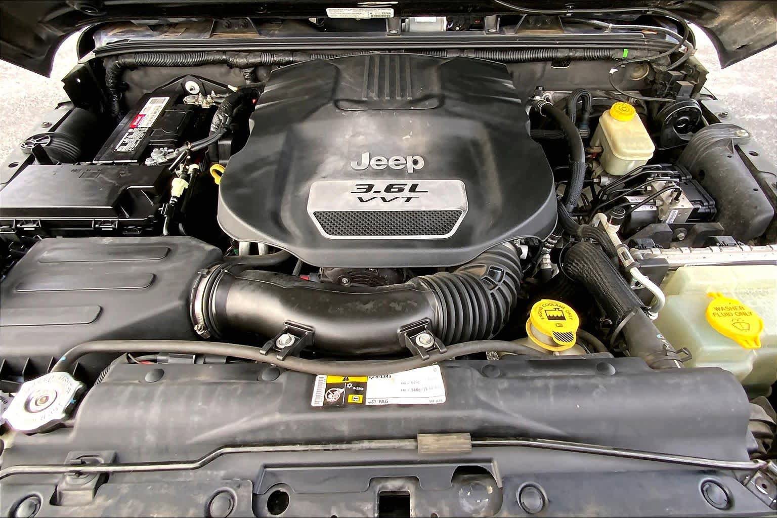 Used 2013 Jeep Wrangler Sport AWD/4WD image 26