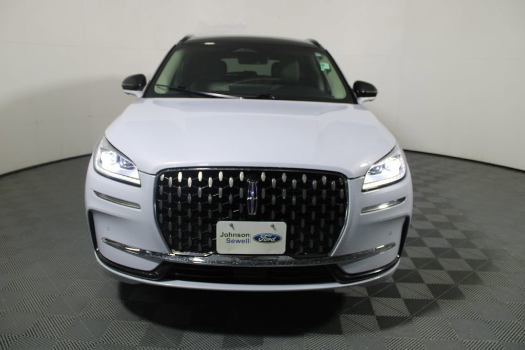 Used 2025 Lincoln Corsair Grand Touring w/ Equipment Group 301A AWD/4WD image 3