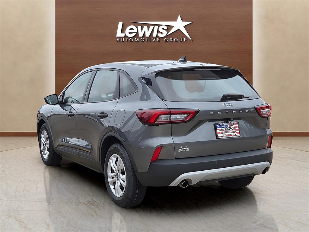 Used 2023 Ford Escape FWD image 4