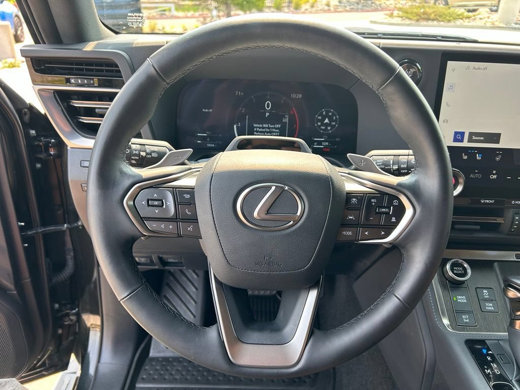Used 2025 Lexus GX 550 w/ Accessory Package (2T) AWD/4WD image 11
