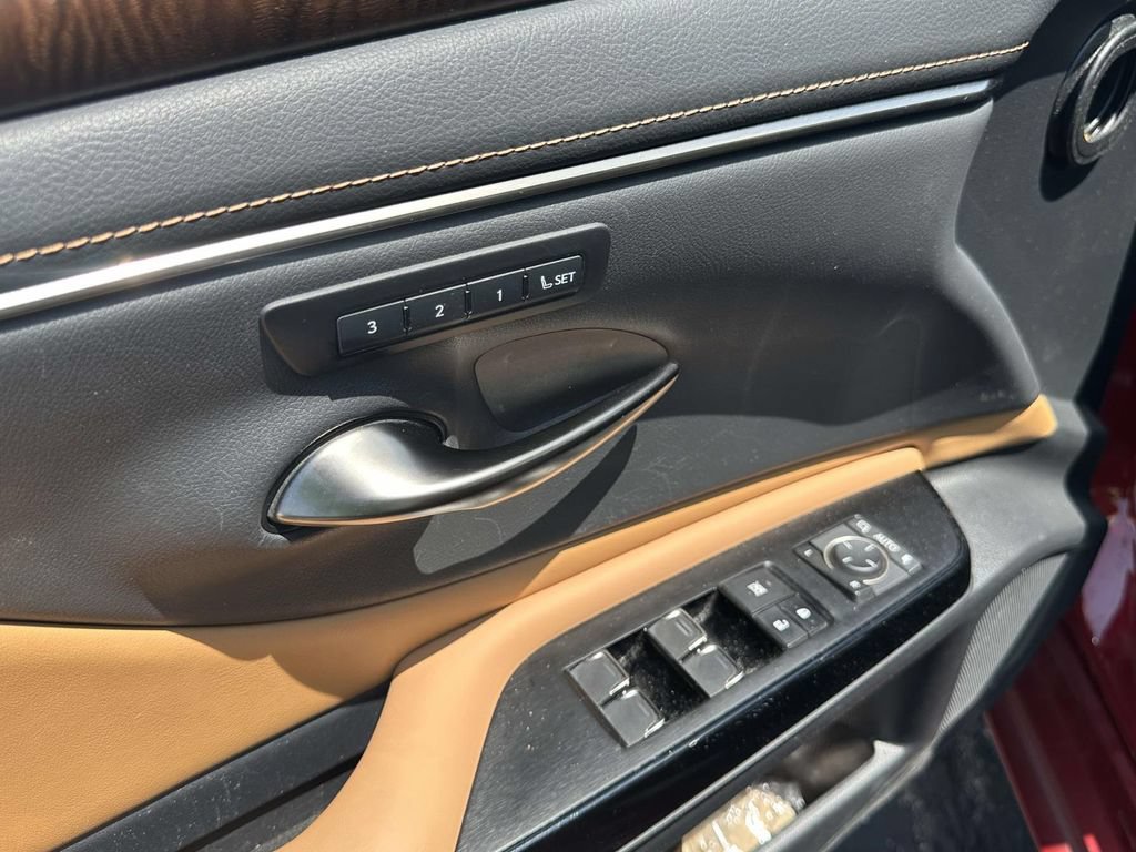 Used 2022 Lexus ES 350 w/ Premium Package FWD image 17