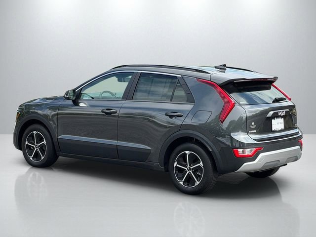 Used 2025 Kia Niro EX FWD image 5