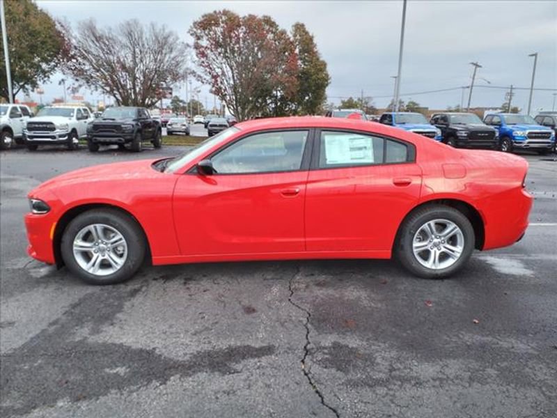 Used 2023 Dodge Charger SXT image 3
