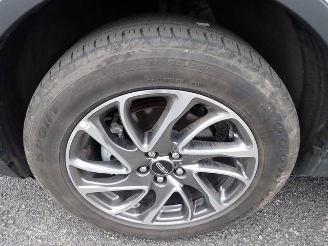 Used 2022 Lincoln Corsair AWD w/ Equipment Group 101A image 10