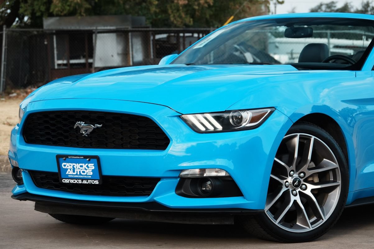 Used 2017 Ford Mustang Premium RWD image 21
