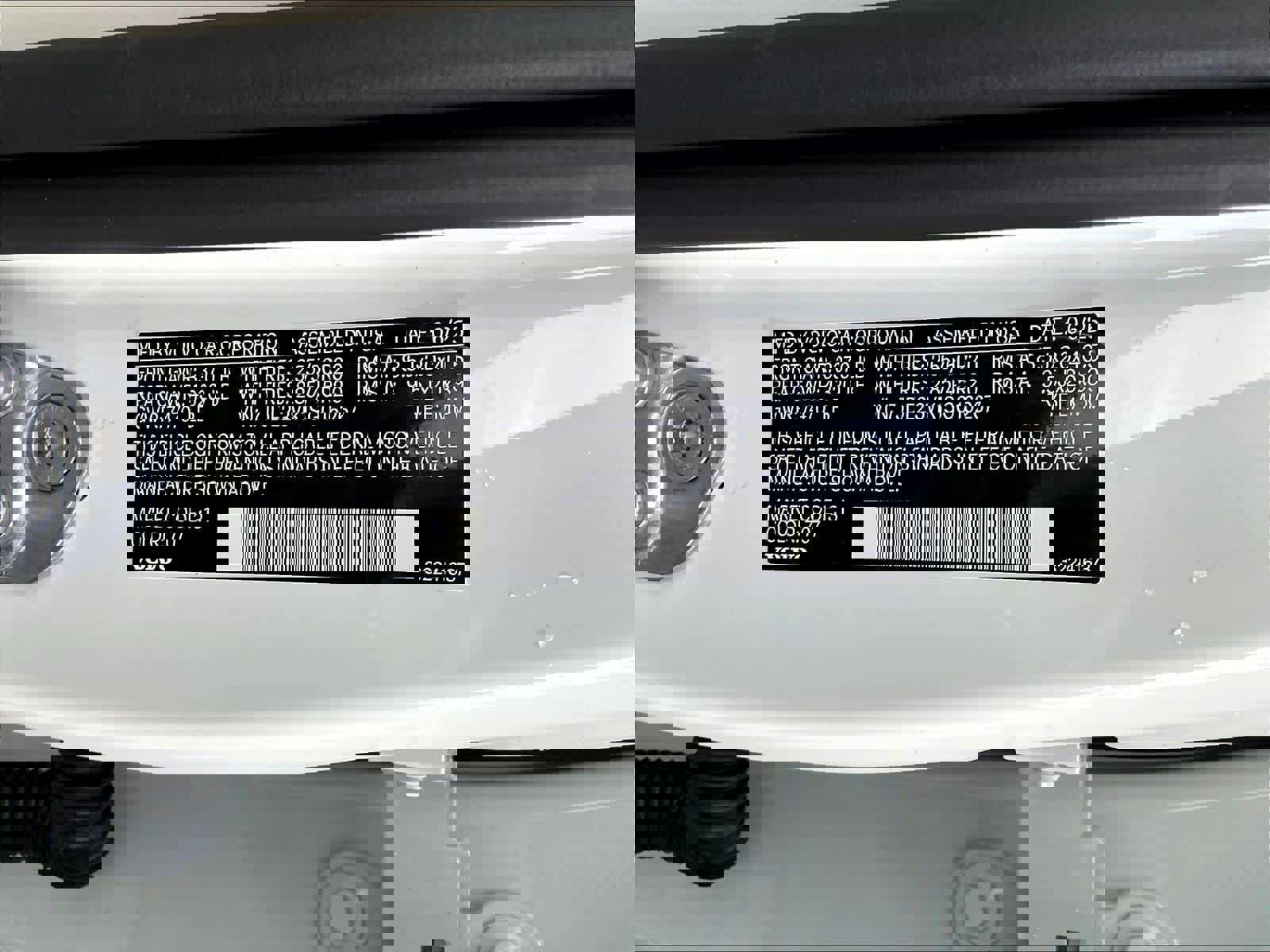 New 2025 Volvo EX90 Plus image 36