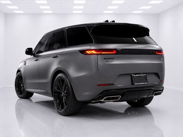 Used 2025 Land Rover Range Rover Sport Dynamic SE AWD/4WD image 5