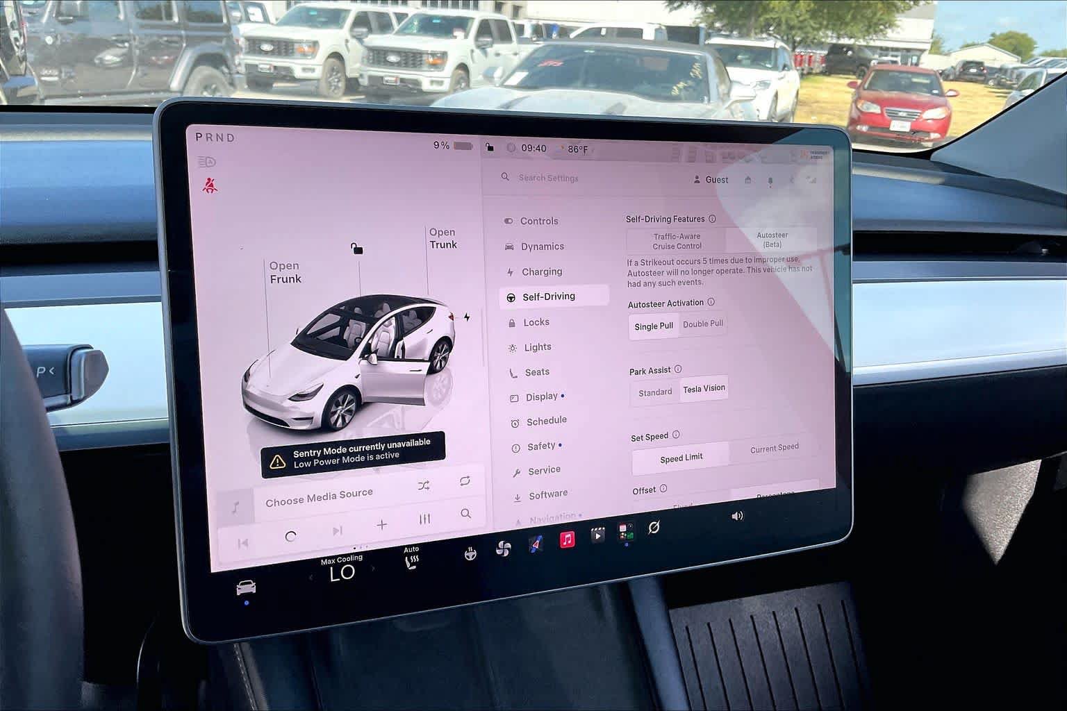 Used 2022 Tesla Model Y Long Range AWD/4WD image 31