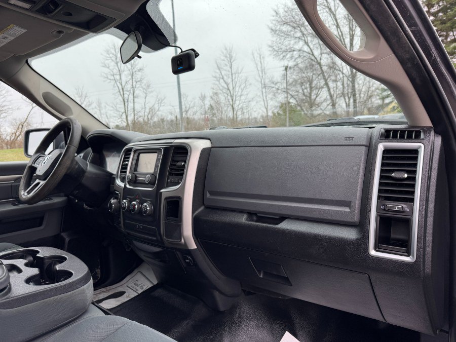 Used 2017 RAM 1500 Classic SLT AWD/4WD image 19