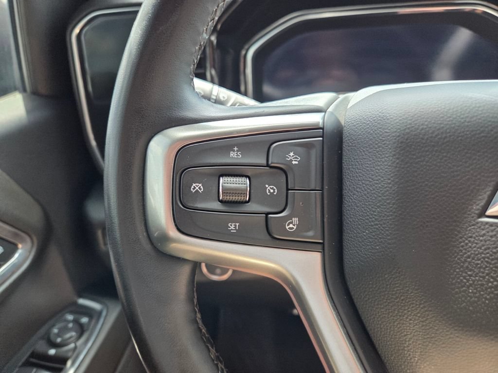 Used 2024 Chevrolet Silverado 1500 LT AWD/4WD image 31