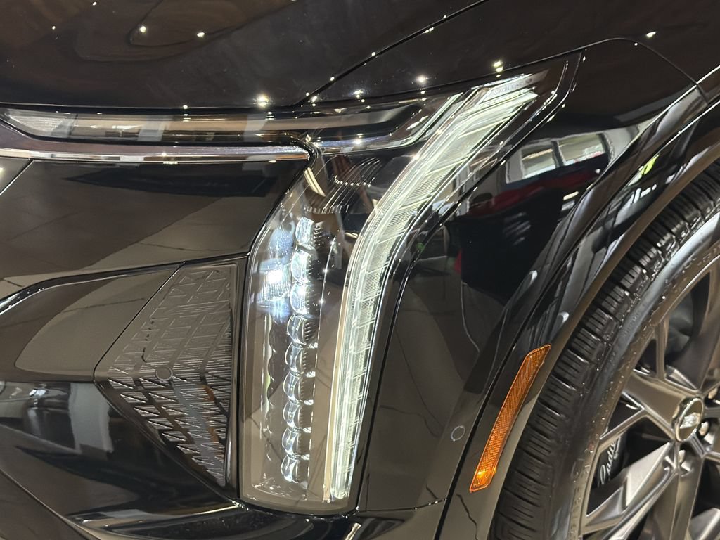 New 2026 Cadillac Optiq V AWD/4WD image 8