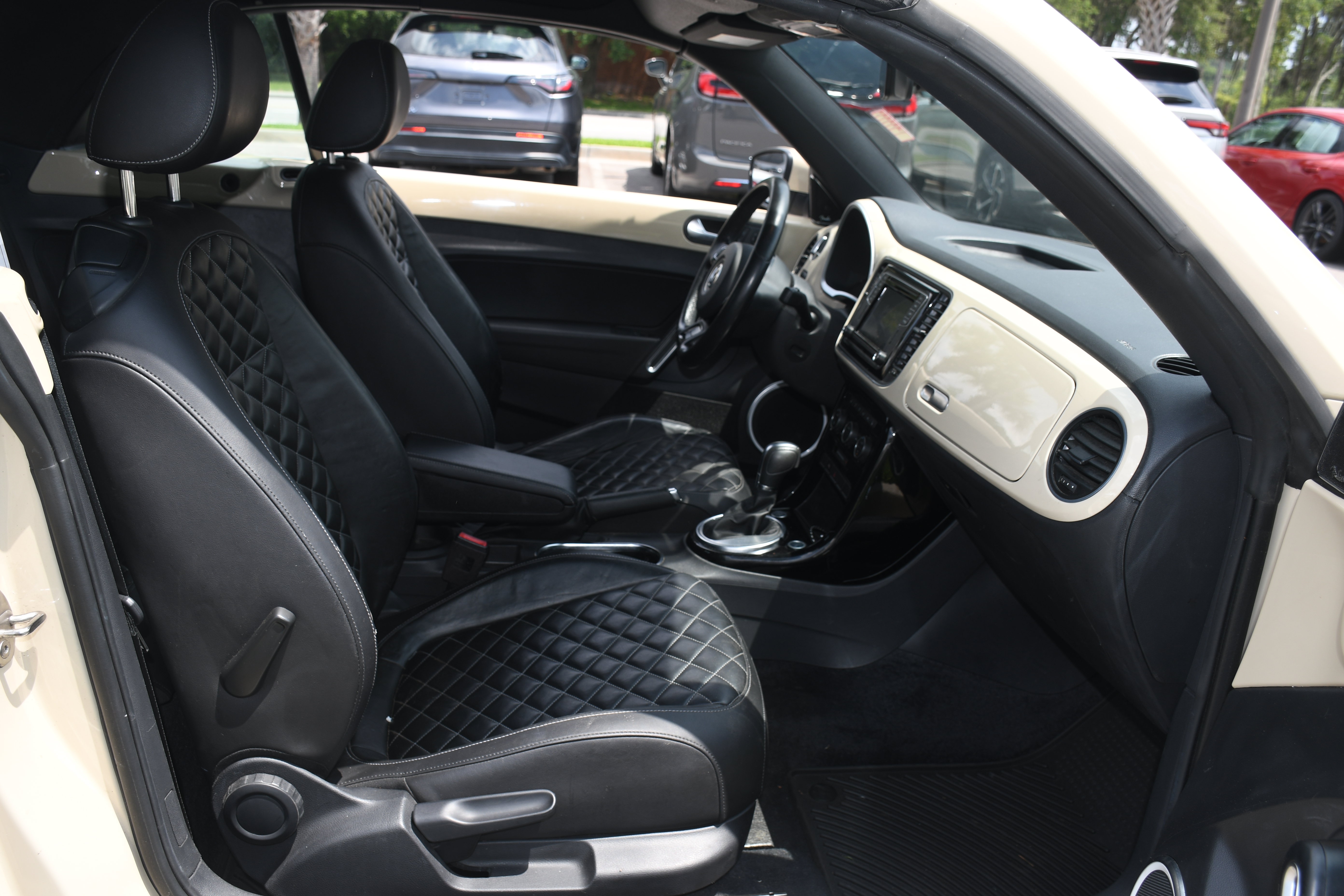 Used 2019 Volkswagen Beetle 2.0T Final Edition SEL FWD image 22