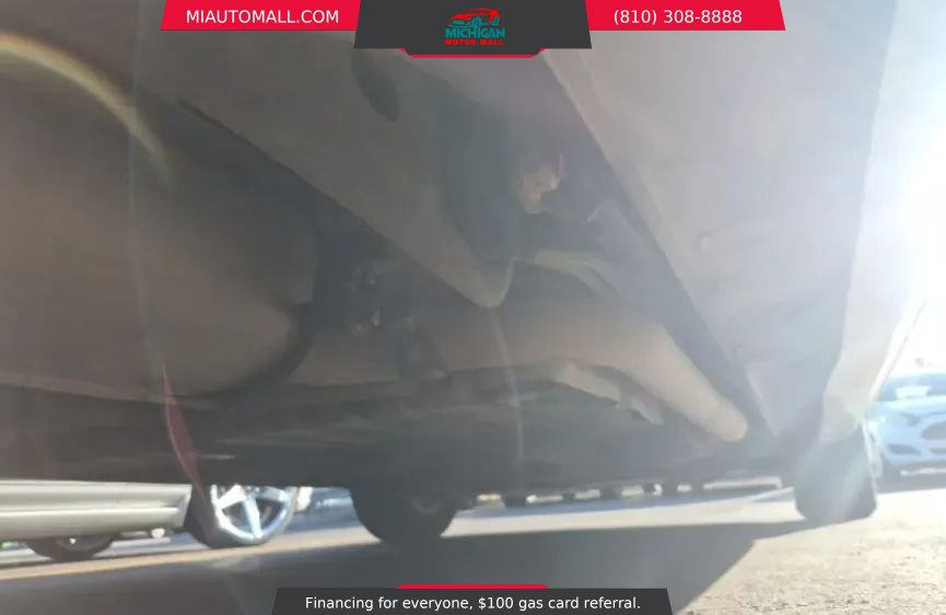 Used 2014 Dodge Grand Caravan SXT w/ UConnect Hands-Free Group FWD image 16