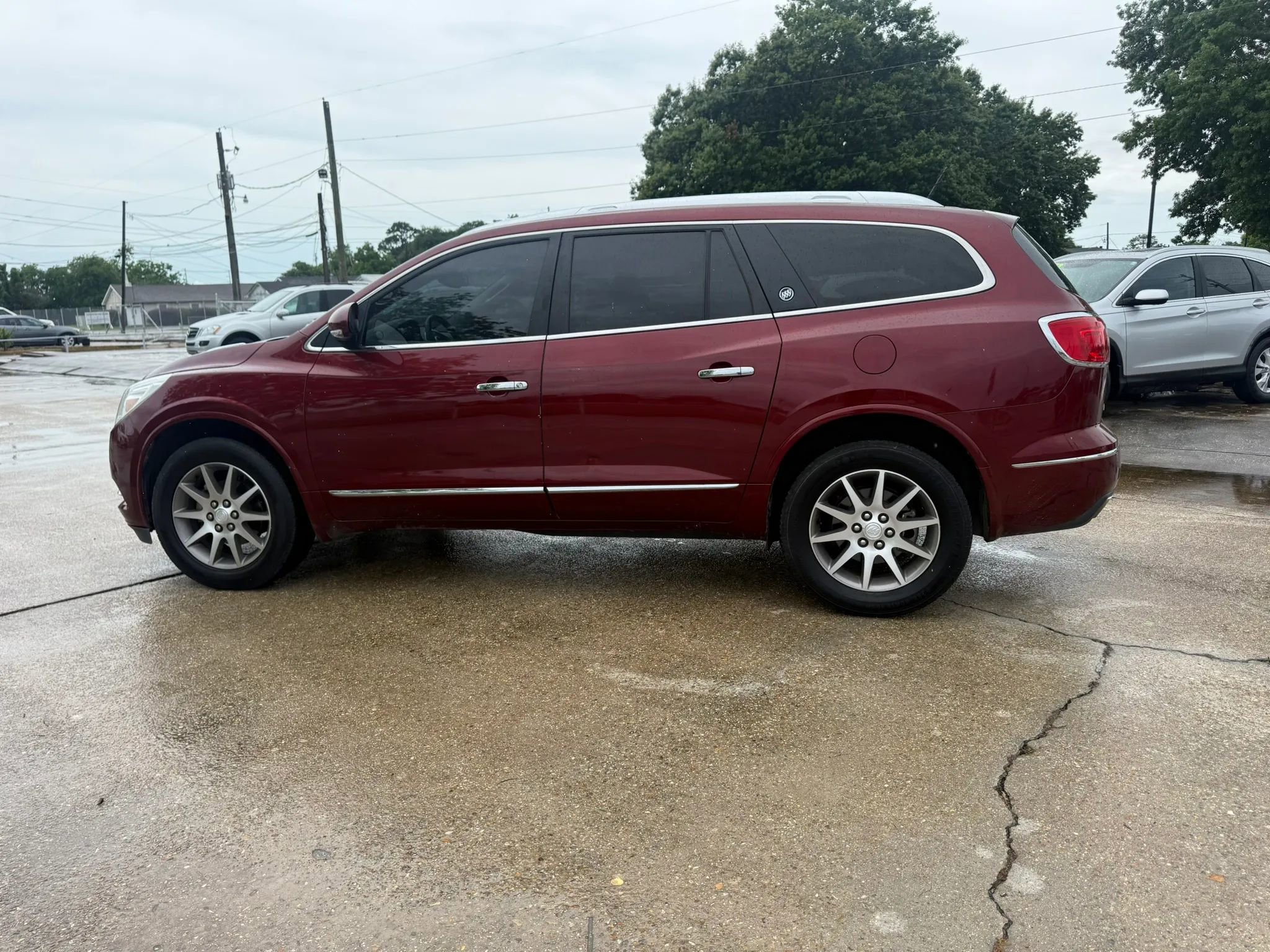 Used 2017 Buick Enclave Leather FWD image 8