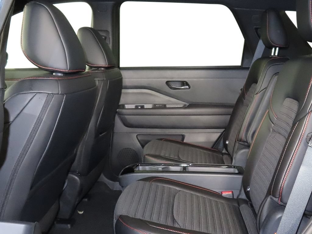 New 2026 Nissan Pathfinder Rock Creek w/ Rock Creek Premium Package AWD/4WD image 24