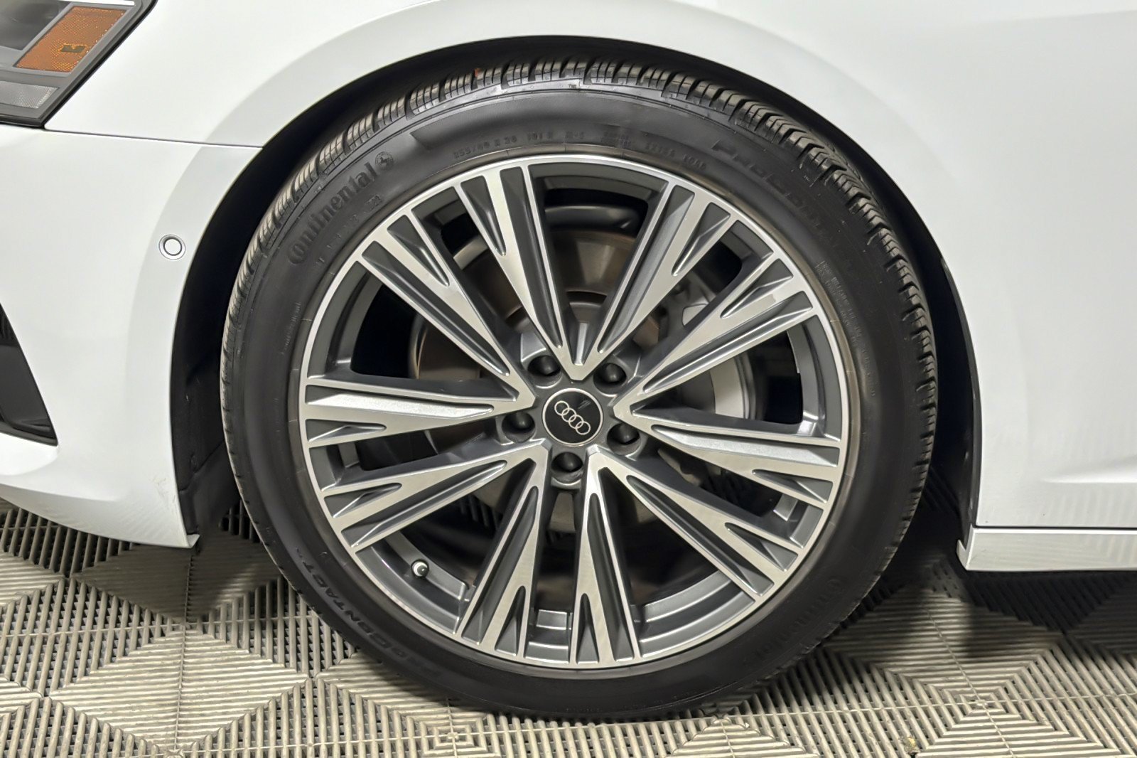 Used 2023 Audi A6 2.0T Premium w/ Convenience Package AWD/4WD image 25