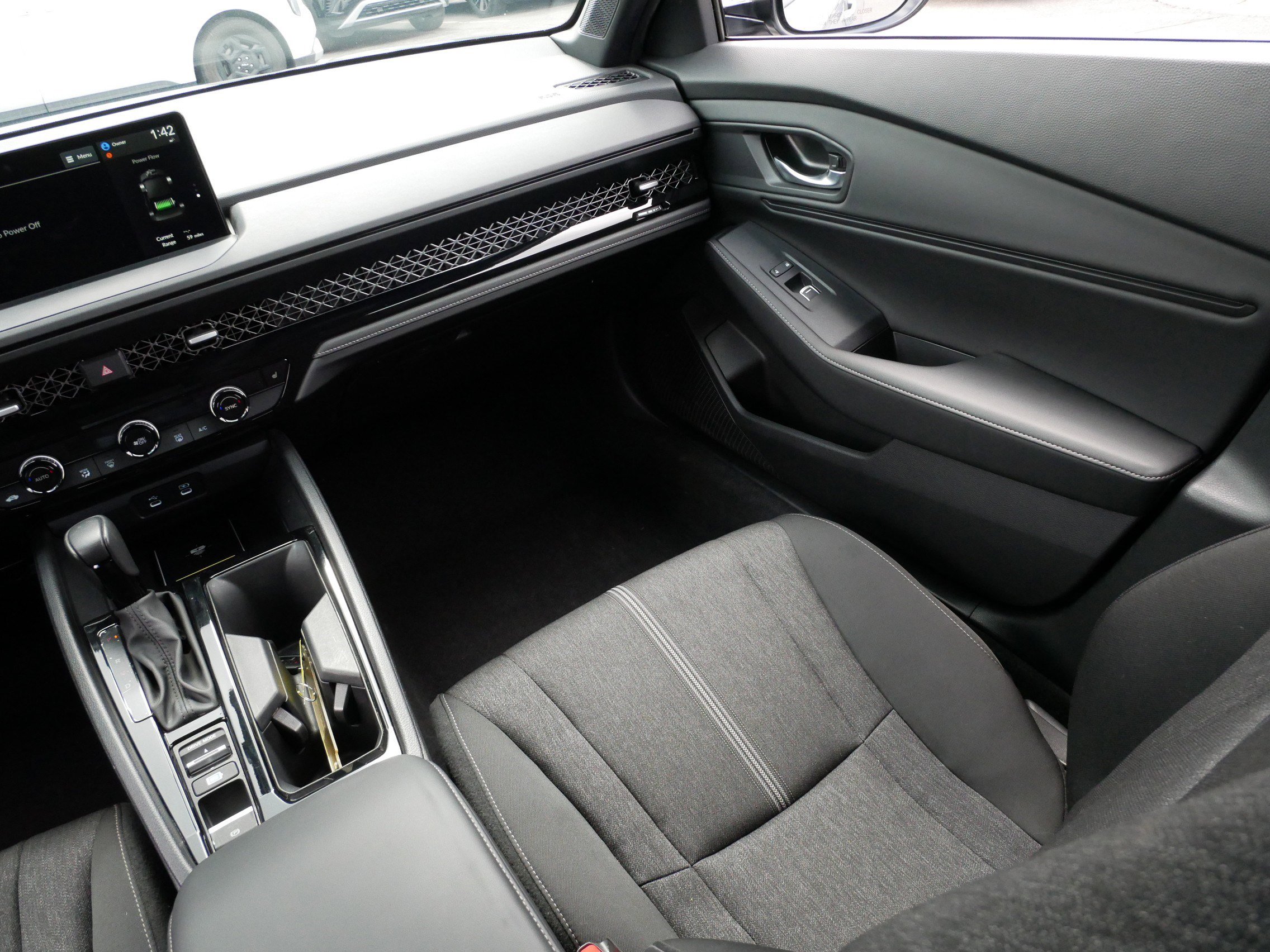 Used 2025 Honda Accord Sport image 11